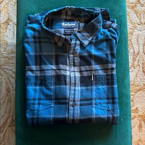 BARBOUR classic flannel, fitted uk xxl so will be closer to xl, worn to try on